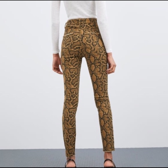 Zara Hi-Rise Snakeskin Print Jeans - Picture 3 of 8